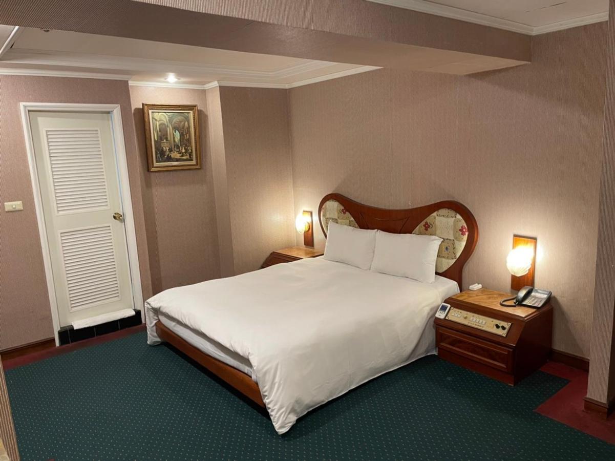 Long Lu Hotel Đài Nam Ngoại thất bức ảnh